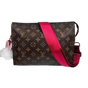 Louis Vuitton LV Cosmetic Pouch Bag Trousse Toilette 26 Browns Monogram
